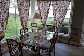 Fort Erie House | Windmill Point Canadian Lake Erie Beachfront