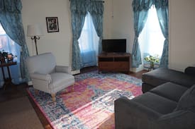 Damariscotta Apartment | President Polk Suite, Downtown Damariscotta