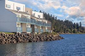 Adelma Beach Resort | *Worldmark Discovery Bay- 2 bedroom sleeps 8