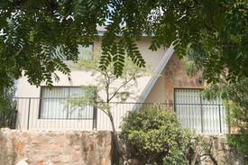 Buffelspoort Villa | Bonnie Doon