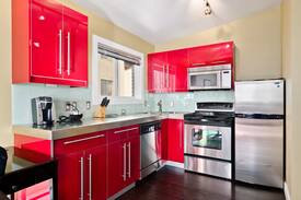 Beltline Apartment | The Best Budget Suite- Zen Lofts