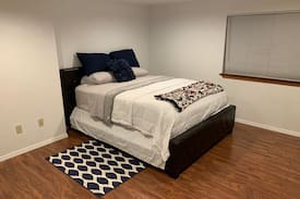 Puyallup House | Creekside Inn... Downtown Puyallup Rm 3