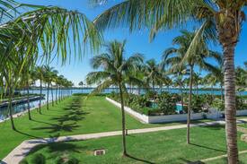 Marathon House | Latitude Adjustment WF Villa 3DTour Indigo Reef 33