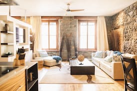 Old Quebec Apartment | BEST LOCATION LUXURY OLD PORT CONDO MONTHLY/YEAR C