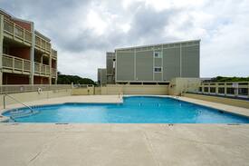 Caswell Beach Apartment | The Beach Hive- Oak Island Beach Villas