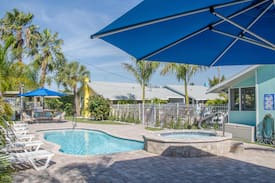 Madeira Beach Other | The Flamingo Cottage. Walk To Beach, Shops, Dining