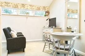 Bowness-on-Windermere Cabin | Windermere Retreat - Annisgarth Howe