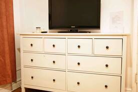 Washington Heights Apartment | Spacious Apt w/ 5 Mins to Columbia Medical Center