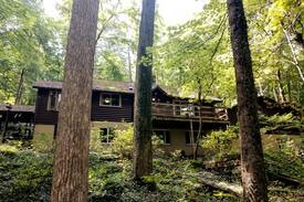 Bellville Cabin | Doc's Cabin on the River! Hot tub & game room.