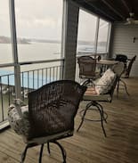 Osage Beach Apartment | Luxurious Lakeside Condo MM19 Across from Dog Days