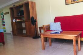Hopkins House | Deep Blue Wave Cabana