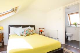 Hammersmith and Fulham Apartment | Warm and welcoming 2 bedroom flat in Fulham
