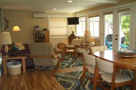 Lincoln City House | Siletz River Front Retreat