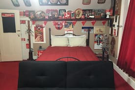 Marion Bed & Breakfast | Coke Room (The Haven on Vine B&B)