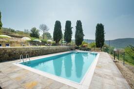Cortona Villa | Villa Pergo is an ancient charming country villa