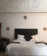 Francistown Bed & Breakfast | EBAT GUEST LODGE