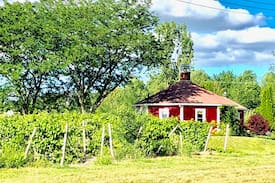 Hector Cabin | Little Round Schoolhouse