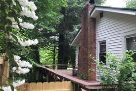Valley Hill Cabin | Cottage by Lake Osceola, Hendersonville NC
