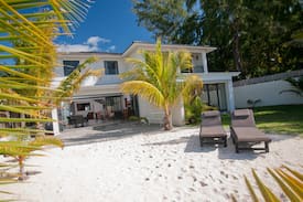 Pointe D'esny House | VILLA LE BONHEUR ON PARADISE BEACH