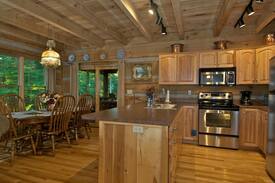 Nashville Cabin | Schooner Creek Log Cabin