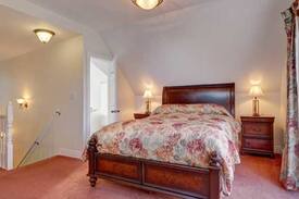 Prince Edward House | Claramount Carriage House on Picton Harbour Suite9