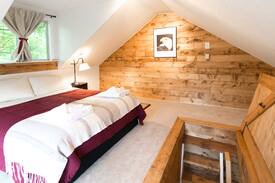 Sidney House | Sidney Bird House Guest Suite