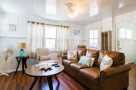 Balboa Peninsula House | Bougainvillea Bungalow Newport Beach 110