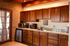 Tanque Verde House | Burns Ranch Casita, privacy in the foothills.