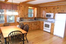 Jefferson House | Gould Road Three Bedroom Damariscotta Lakefront cottage in Jefferson, Maine