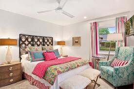 Downtown House | The Hepburn ★ Bold & Glam, Walk to Bville Square