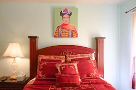 Dolton House | 1 COZY HOUSE IN DOLTON IL. invites you to rest