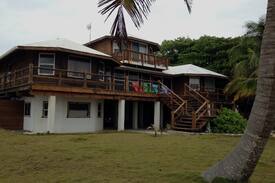 Isla de Utila Villa | Paradise Cove Villa
