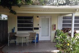 Bay Esplanade Cabin | Somerset Cottage 3 stand alone