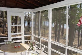 Jaffrey House | Thorndike Pond Waterfront Cottage