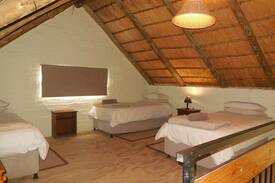 Umtshezi Villa | Imbabala Game Lodge (Chalet 1)