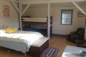 Johnson House | Guest Cabin at Waterman Orchards and Berry Farm