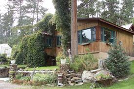 Deadwood House | The Whistle Stop Cabin