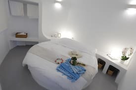 Batroun Apartment | Rocca Marina Suite Cave (A)