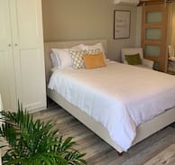 Downey House | Charming, Calm and Cozy - Tiny Guesthouse!