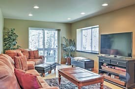 Christmas Valley House | 'Finley's Place' South Lake Tahoe Home Near Shore!
