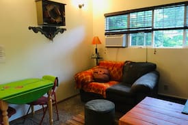Vancouver House | Cozy Poppy Place. WiFi. Garden. Near Gorge & PDX