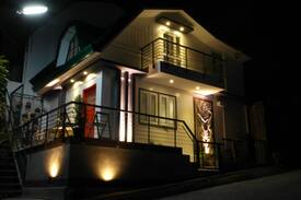 Baguio House | A QUAINT LOFT HOME - LA PORTE ROUGE