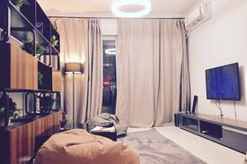 Central Business District Apartment | 【Arch Home】天空之城——福民地铁口、步行可至福田口岸、皇岗口岸,超棒视野