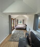 Horley House | Your own private Annex close to Gatwick Airport