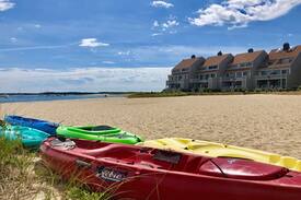 Hyannis House | Yachtsman Condo Unit 28