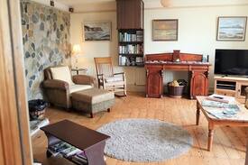 Dooega Bed & Breakfast | Mickey's Bar & Accommodation Room 7 Achill Island