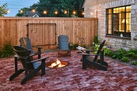 Manhattan Cabin | Sunset Cottage Guest House