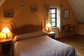 Seven Houses Cross Roads Cabin | Wallslough Village Kilkenny Thatched Cottage No.3