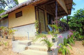 El Nido Bed & Breakfast | Tapik Beach Park - Overlooking Sea View