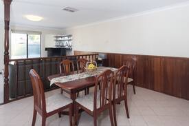 Willetton House | Comfy Lodge 3 BR/4 beds - Willetton